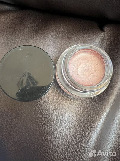 Палетки теней в ассортименте разнве