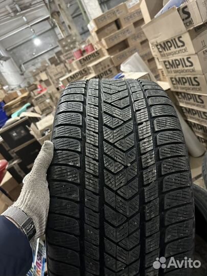 Pirelli Scorpion 275/35 R22 и 315/30 R22