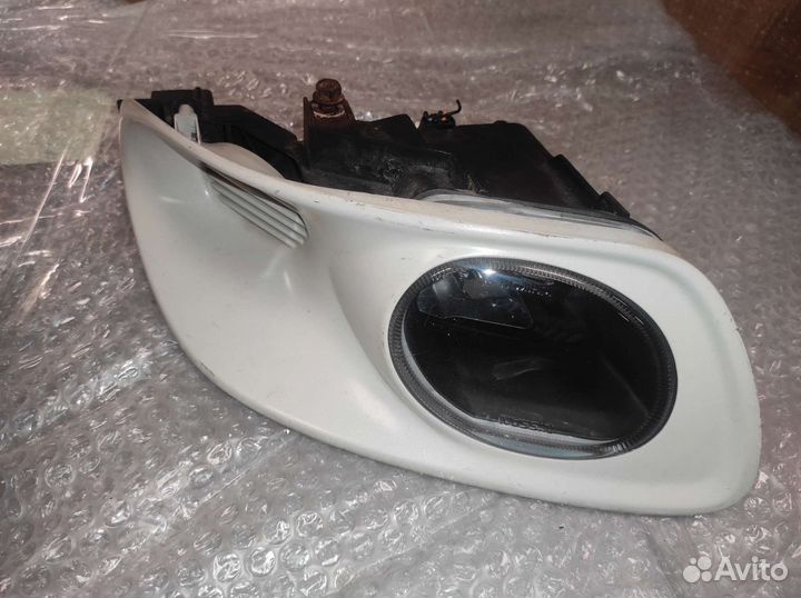 Фара противотуманная nissan cefiro 98-03