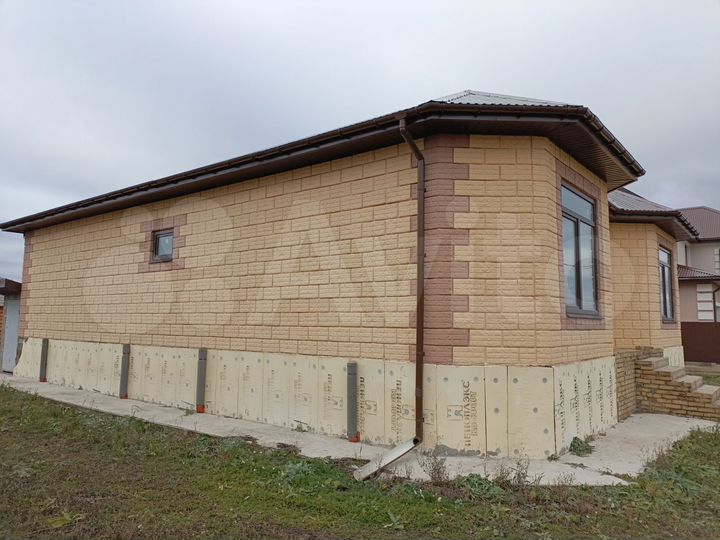 Дом 168 м² на участке 8 сот.