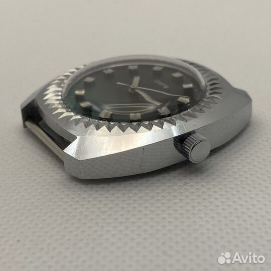 Часы «Заря», СССР - рифлёные