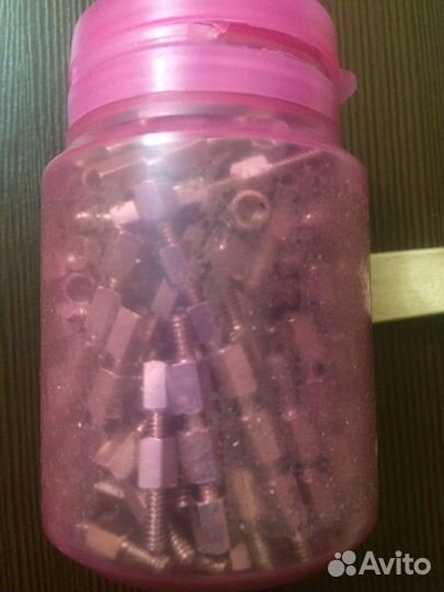 Батарейка cr2032 и винтовой замок