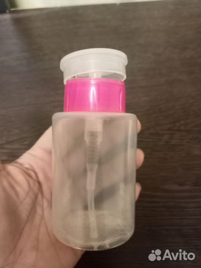 Бесплатно: Баночка с дозатором