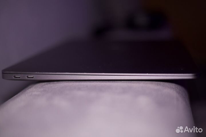 Macbook Air m1 8/256 Space Gray