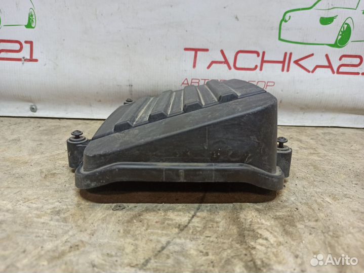 Крышка корпуса воздушного фильтра VAG