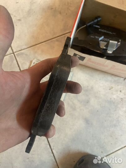 Тормозные колодки Brembo P23077