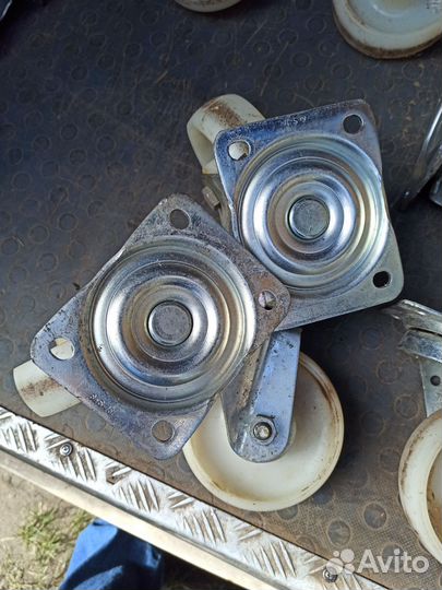 Колеса для грузовой тележки