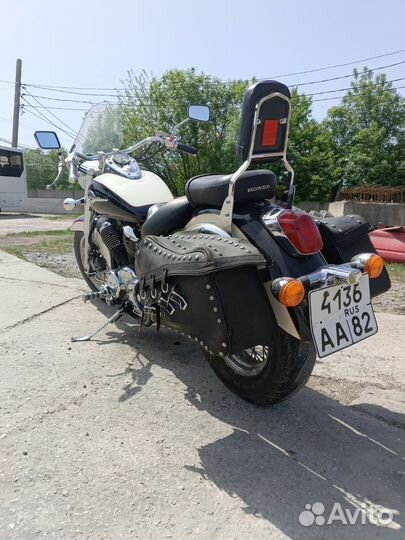 Honda shadow 750