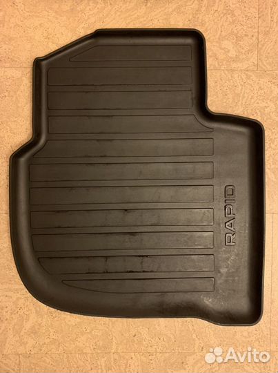 Автомобильные коврики резиновые для Skoda Rapid 2G