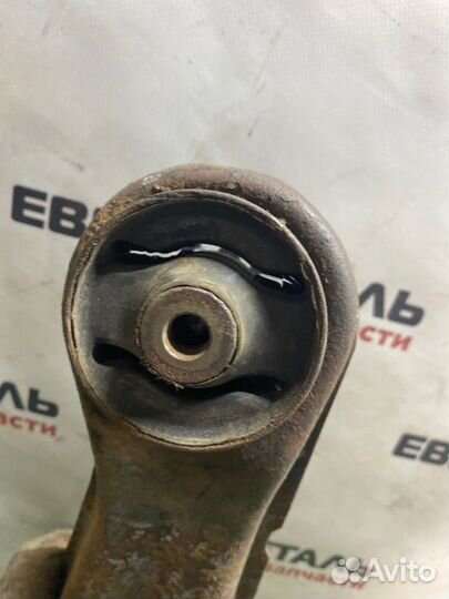 Рычаг задний задний правый Mitsubishi Lancer 9