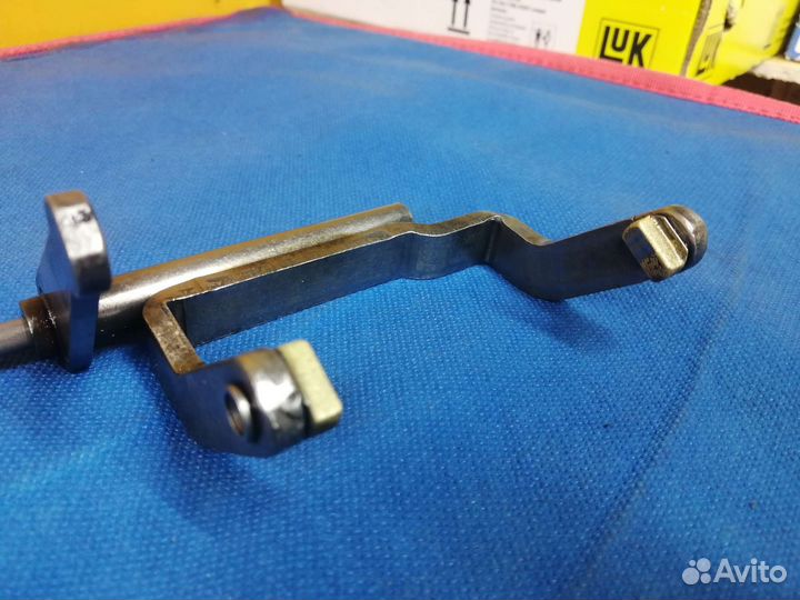 Вилка пятой передачи МКПП Шкода Октавия А5