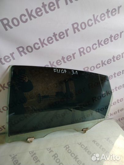 Стекло двери заднее левое Nissan Fuga 2006