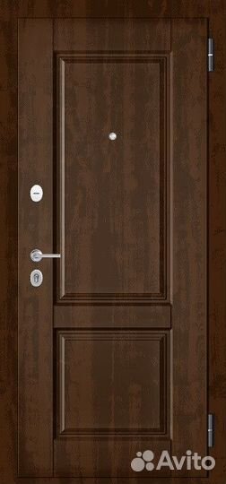 Железная дверь с зеркалом