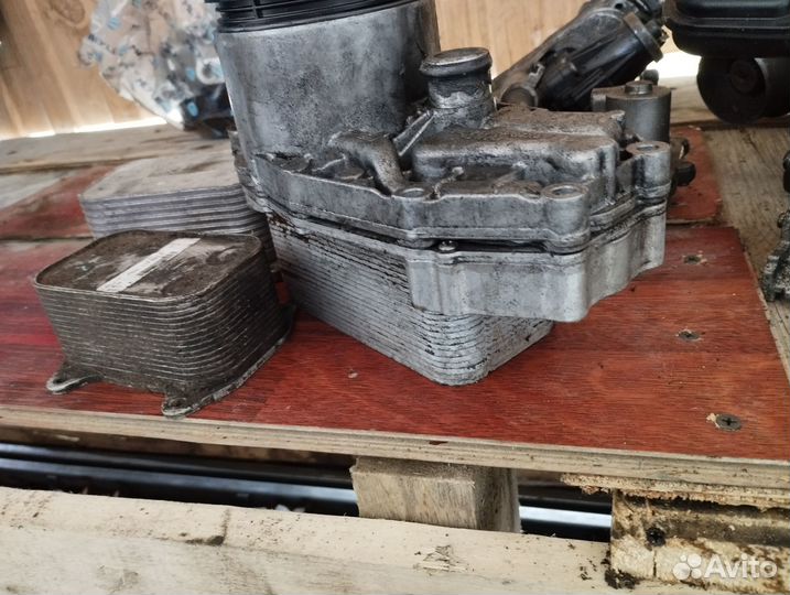 Корпус масляного фильтра Land Rover. Jaguar