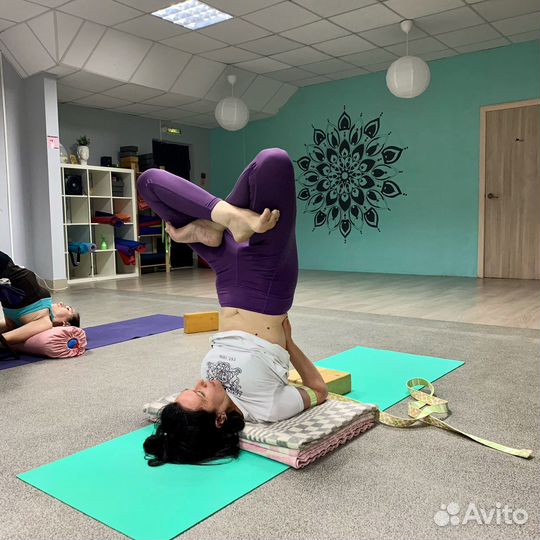 Йога Айенгара на Западном