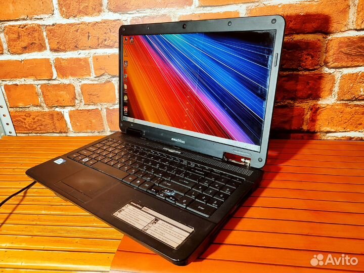 Acer Emachines E727 - Pentium X2 \ 2 озу \ 320 HDD