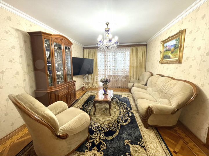 4-к. квартира, 80 м², 3/5 эт.