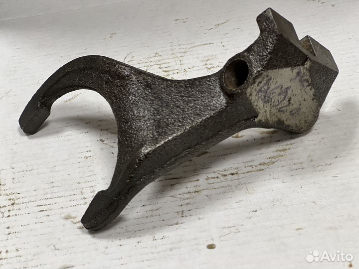 Вилка 3-4 передачи кпп УАЗ 469 старого образца