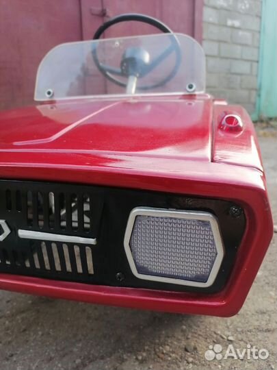 Педальная машина