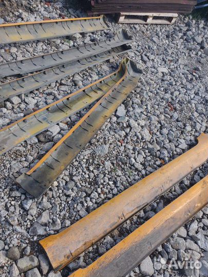 Порог пластиковый на джили эмгранд ес7