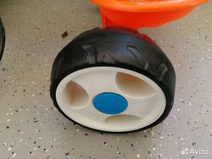 Трёхколёсный велосипед