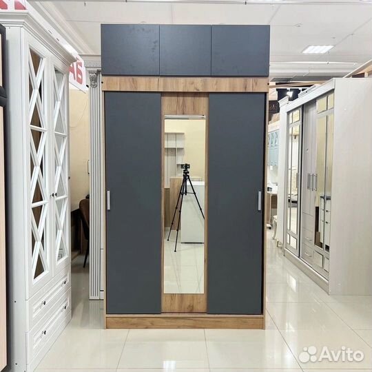 Шкаф-купе с антресолью