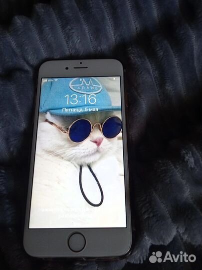 Телефон iPhone 6s