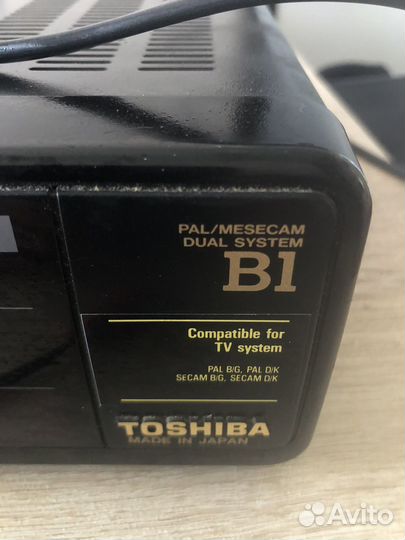 Видеомагнитофон toshiba