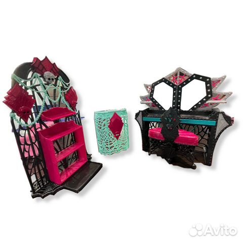 Комплект мебели monster high