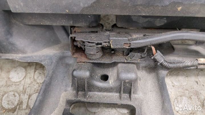 Рамка передняя Volkswagen Jetta 5