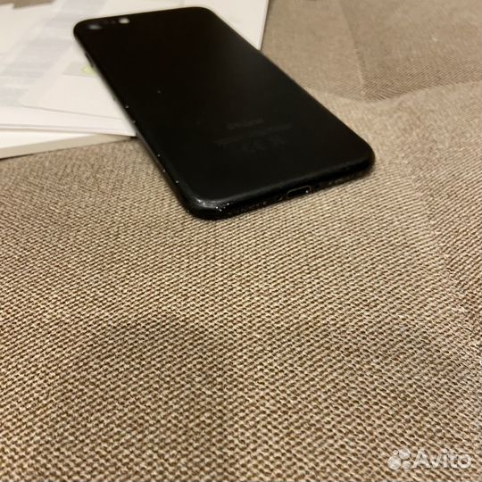 Телефон iPhone 7 на 32гб