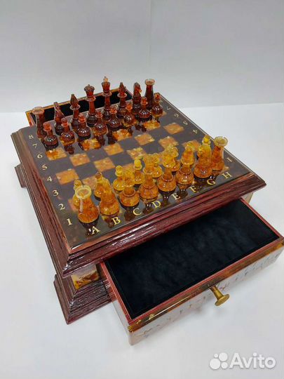 Янтарные шахматы арт. 000027