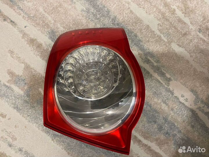Фара задняя правая Jetta 5