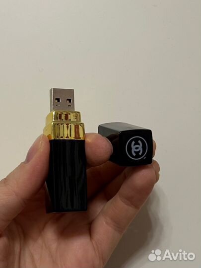 Флешка Chanel в виде помады новая