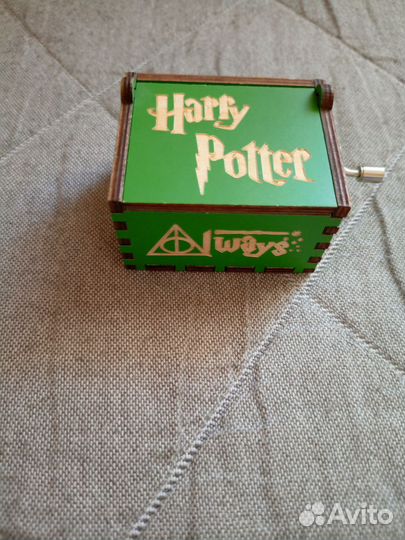 Музыкальная шкатулка-шарманка Гарри Поттер