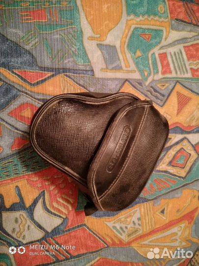 Продаю фотоаппарат Оlympus is 200Д