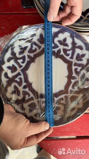 Тарелки большие фарфор d 25см. и 29см