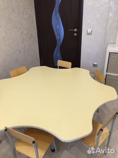 Стол для групповых занятий