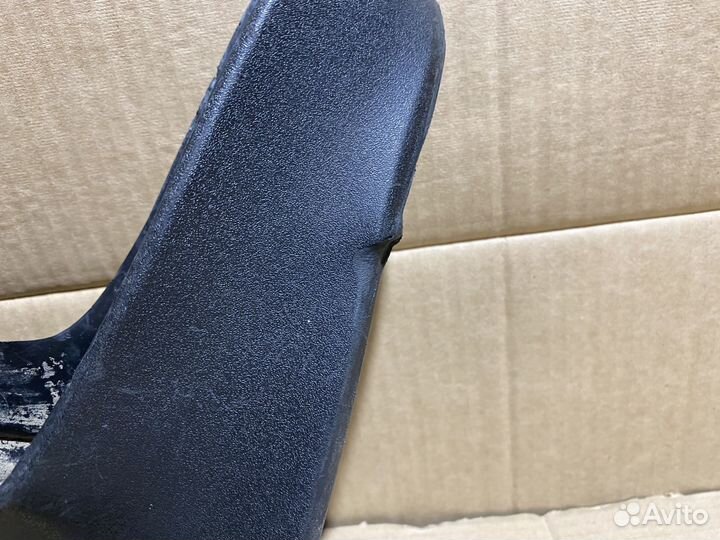 Брызговик задний Volkswagen Jetta 6