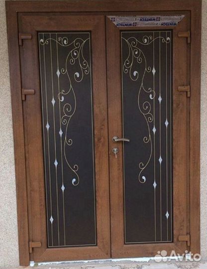 Пластиковая дверь 120х210 88