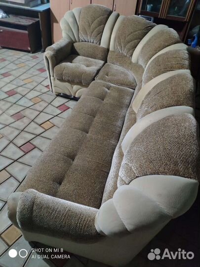 Диван угловой б/у