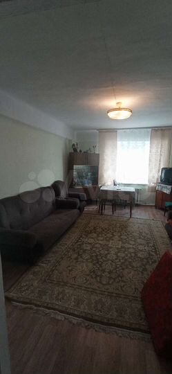 2-к. квартира, 50 м², 1/3 эт.