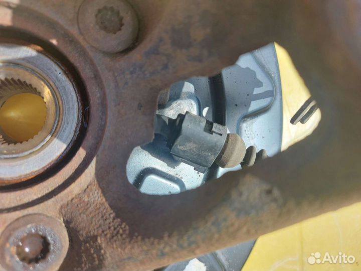 Правый поворотный кулак Octavia A7, A3 8V, Golf 7