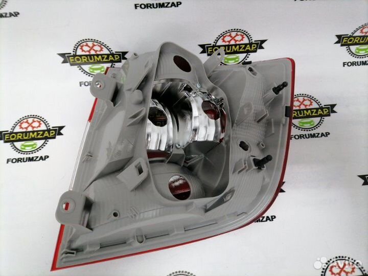 Фонарь задний левый Skoda Rapid 2012-2017