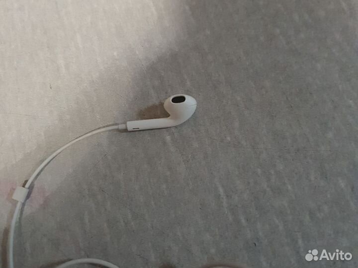 Наушники earpods