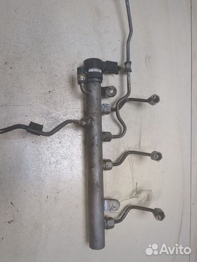 Рампа топливная Mercedes E W211, 2005