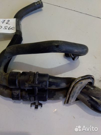 Патрубок отопителя (Volvo S60)