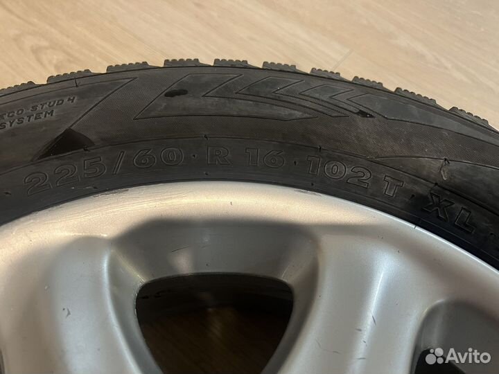 Nokian Tyres Hakkapeliitta 4 225/60 R16 102M