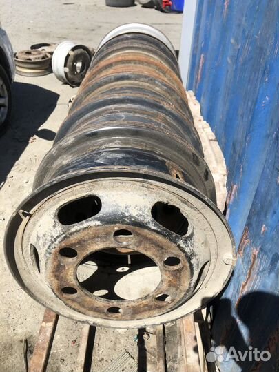 Грузовые диски б/у на Хендай HD 72/78 R16 cкольцом