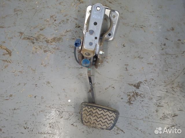 Педаль тормоза Lexus IS 250/350 (2005-2013)